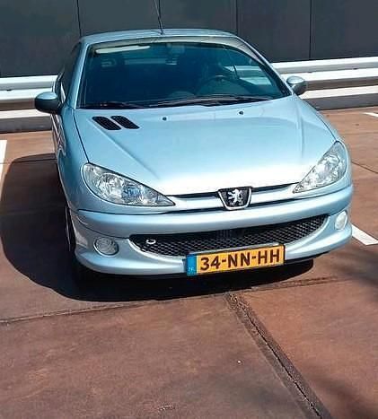 Gebruikt 2004 Peugeot 206 CC Cabriolet | € 1.250 (Eerlijke prijs) - Afbeelding 1/4