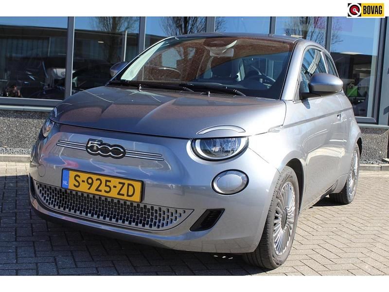 Occasion Fiat 500e Icon 86 kW (118 PK) 2023 Grijs (metallic) Hatchback