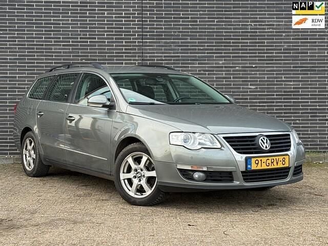 Groen Occasion 2008 VW Passat Comfortline Stationwagen | € 1.999 (Goede deal) - Afbeelding 1/4