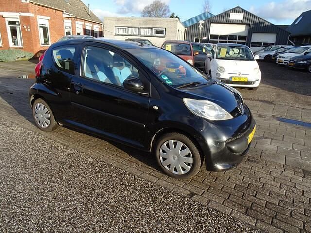Occasion Peugeot 107 68 PK (50 kW) 2008 Zwart Hatchback