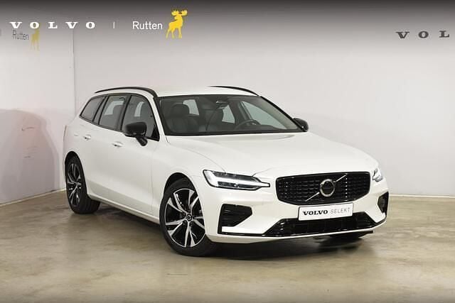 Wit Gebruikt 2024 Volvo V60 Plus Stationwagen | € 43.840 (Iets duurder) - Afbeelding 1/4