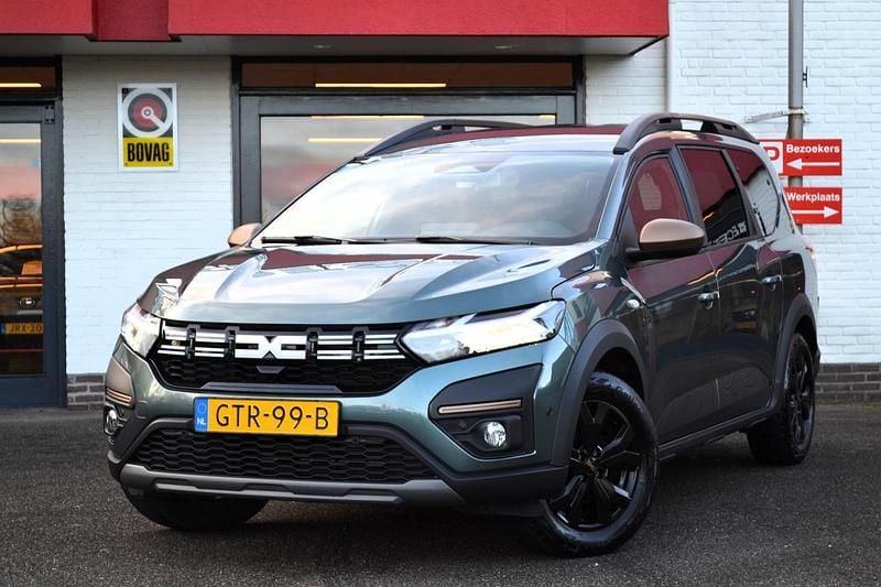 Groen Gebruikt 2024 Dacia Jogger Extreme MPV | € 23.900 (Super prijs) - Afbeelding 1/4