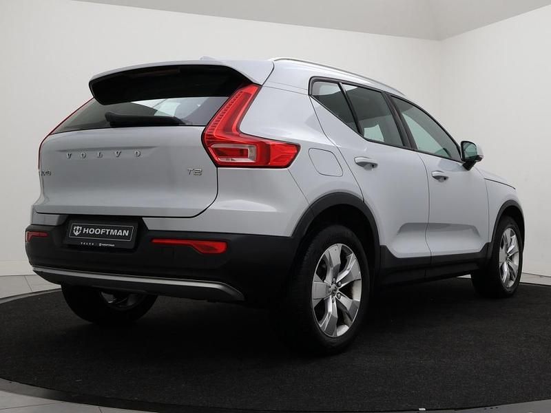 Occasion Volvo XC40 Momentum 129 PK (94 kW) 2022 Grijs SUV