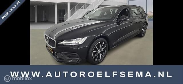 Zwart (metallic) Occasion 2022 Volvo V60 Business Edition Stationwagen | € 19.850 (Super prijs) - Afbeelding 1/4