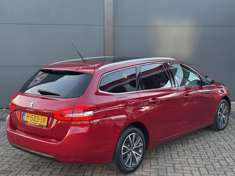 Occasion Peugeot 308 SW 131 PK (96 kW) 2020 Rood Stationwagen
