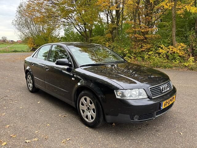 Zwart Gebruikt 2003 Audi A4 Sedan | € 1.950 (Eerlijke prijs) - Afbeelding 1/4