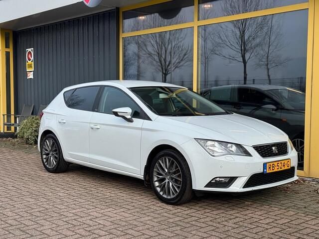 Occasion Seat Leon 105 PK (77 kW) 2014 Wit (metallic) Hatchback