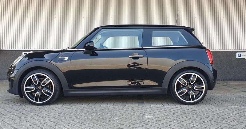 Gebruikt 2017 Mini Cooper Hatchback | € 11.950 (Goede deal) - Afbeelding 1/4