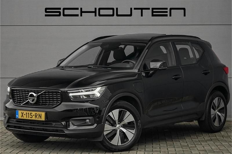Zwart Gebruikt 2021 Volvo XC40 R-Design SUV | € 32.900 (Eerlijke prijs) - Afbeelding 1/3