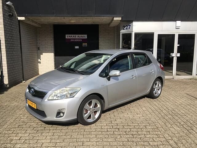 Grijs Gebruikt 2011 Toyota Auris Executive Hatchback | € 6.699 (Eerlijke prijs) - Afbeelding 1/4