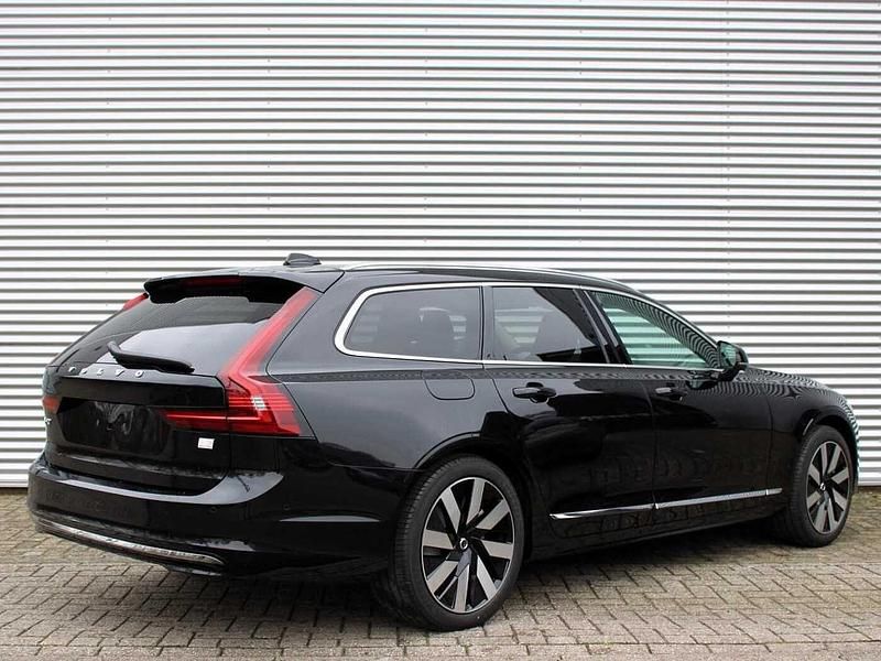 Occasion Volvo V90 Core 349 PK (256 kW) 2024 Zwart Stationwagen