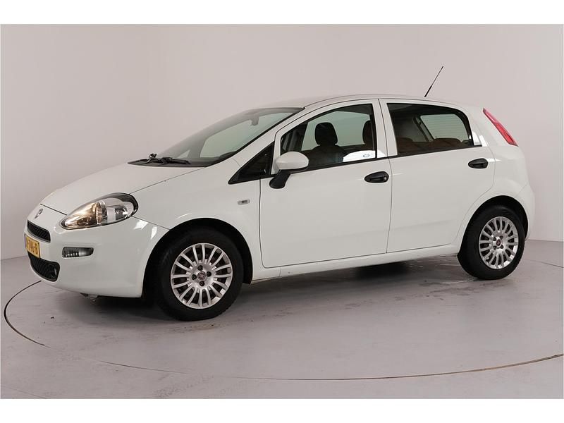 Occasion Fiat Punto Lounge 69 PK (50 kW) 2016 Wit Hatchback