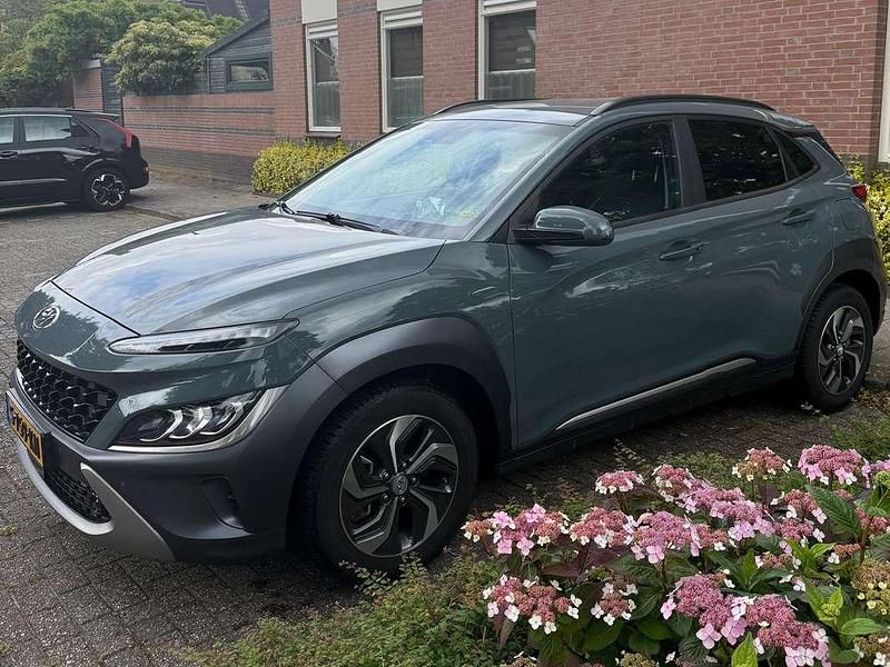 Grijs Gebruikt 2021 Hyundai Kona SUV | € 24.850 (Eerlijke prijs) - Afbeelding 1/4