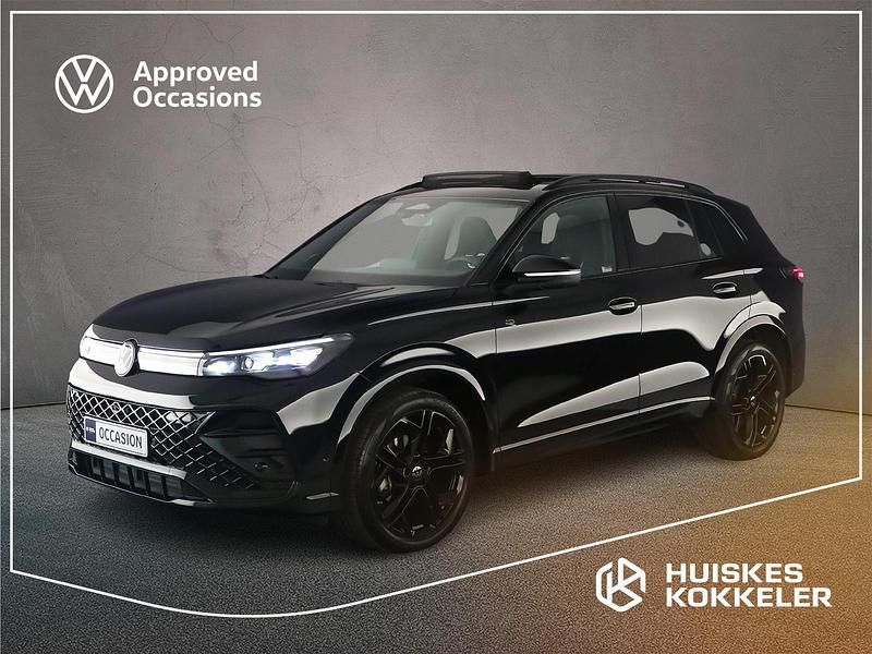 Zwart Gebruikt 2024 VW Tiguan R-line Edition SUV | € 50.900 (Duur) - Afbeelding 1/4