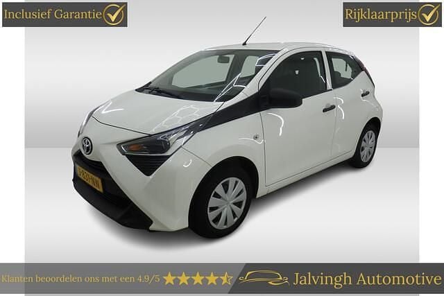 Wit Gebruikt 2020 Toyota Aygo Hatchback | € 9.840 (Goede deal) - Afbeelding 1/4
