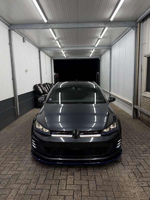 Grijs Gebruikt 2015 VW Golf VII GTE Stationwagen | € 12.345 (Duur) - Afbeelding 1/4