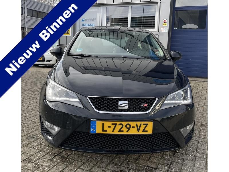 Zwart Occasion 2015 Seat Ibiza FR Hatchback | € 7.950 (Iets duurder) - Afbeelding 1/4