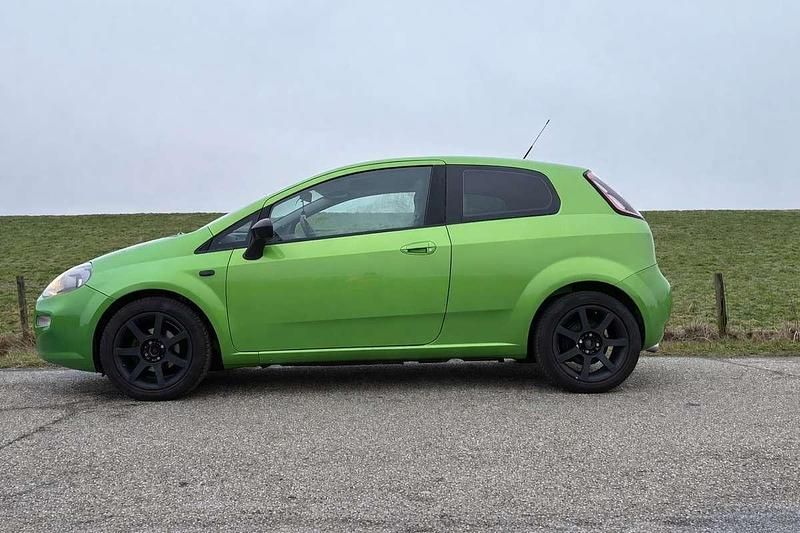 Occasion Fiat Punto Easy 86 PK (63 kW) 2012 Groen Hatchback