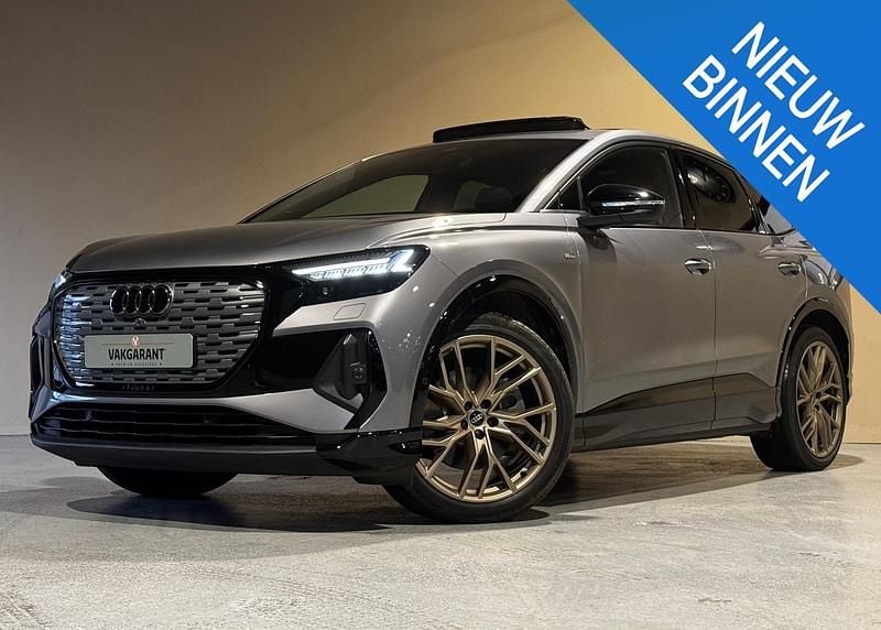 Grijs Occasion 2024 Audi Q4 e-tron SUV | € 37.495 (Super prijs) - Afbeelding 1/4