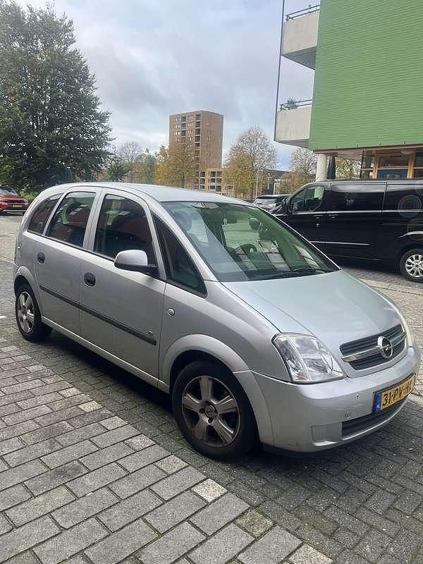 Occasion 2004 Opel Meriva Essentia MPV | € 1.575 (Eerlijke prijs) - Afbeelding 1/4