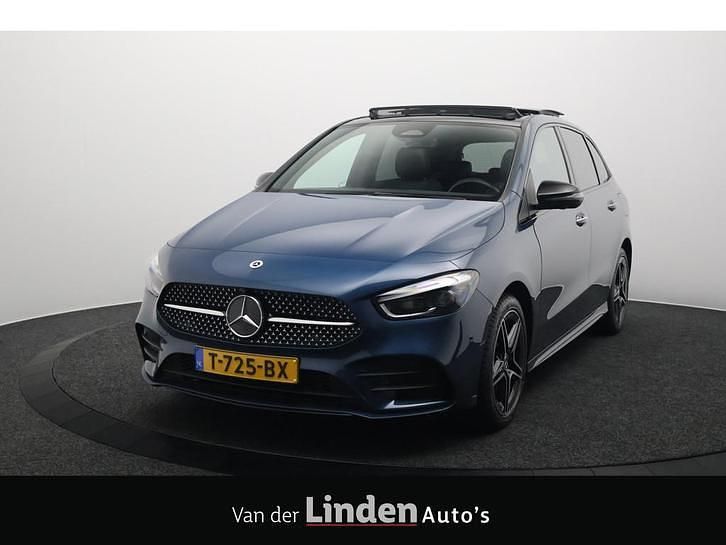 Gebruikt 2023 Mercedes 250 AMG line | € 35.950 (Eerlijke prijs) - Afbeelding 1/4