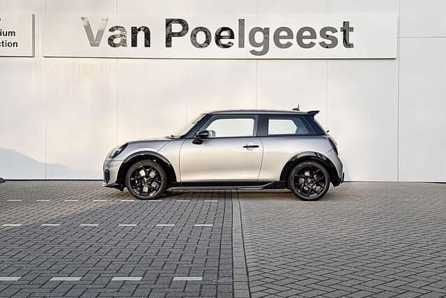 Occasion Mini Cooper Classic 156 PK (114 kW) 2025 Grijs Hatchback