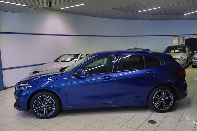 Occasion BMW 118 Executive 140 PK (102 kW) 2020 Blauw (metallic) Hatchback