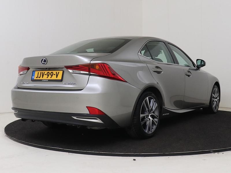 Occasion Lexus IS300h Business Edition 223 PK (164 kW) 2019 Grijs Sedan