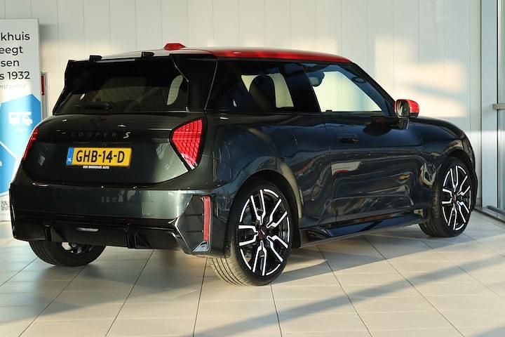 Occasion Mini Cooper 160 kW (218 PK) 2024 Grijs Hatchback