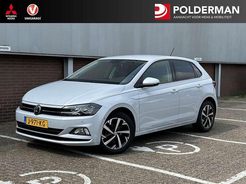 Wit Gebruikt 2020 VW Polo Hatchback | € 18.950 (Goede deal) - Afbeelding 1/4