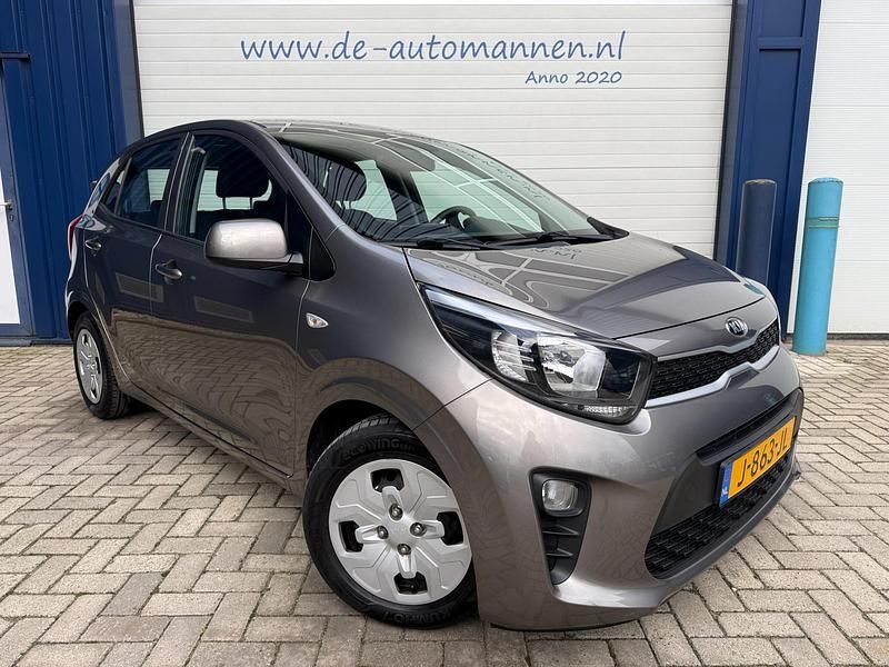 Grijs (metallic) Occasion 2020 Kia Picanto Hatchback | € 10.245 (Eerlijke prijs) - Afbeelding 1/4