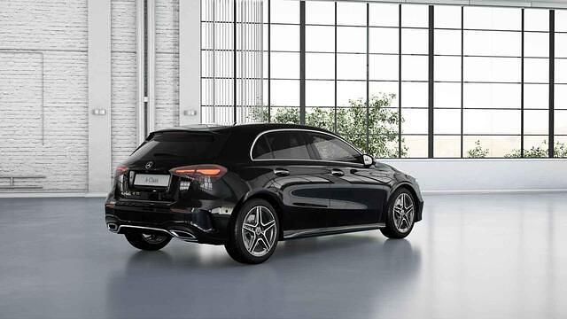 Nieuw Mercedes A250 Business 163 PK (119 kW) 2025 Zilver Hatchback