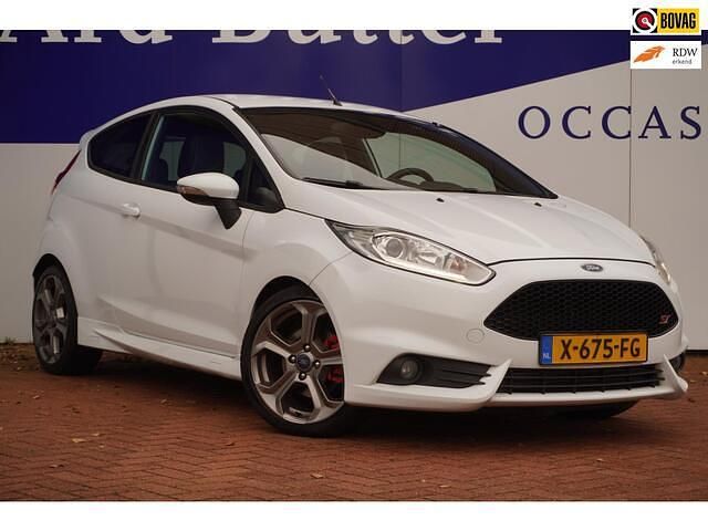Wit Gebruikt 2014 Ford Fiesta ST Hatchback | € 10.999 (Eerlijke prijs) - Afbeelding 1/4