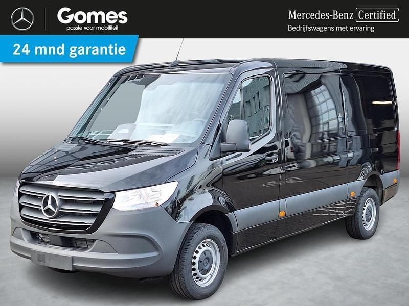 Zwart Nieuw 2024 Mercedes Sprinter Van | € 49.000 - Afbeelding 1/4