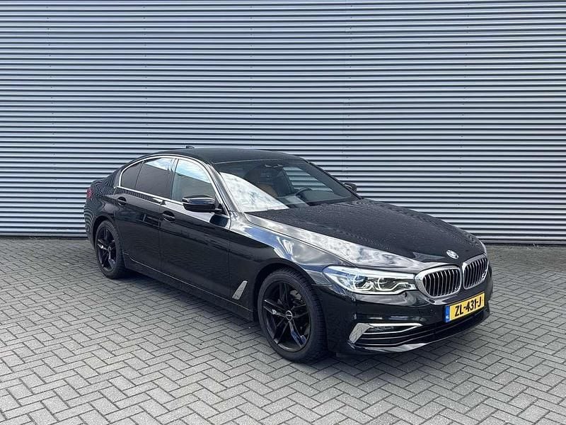 Occasion 2019 BMW 520 Luxury Line Sedan | € 23.999 (Super prijs) - Afbeelding 1/4