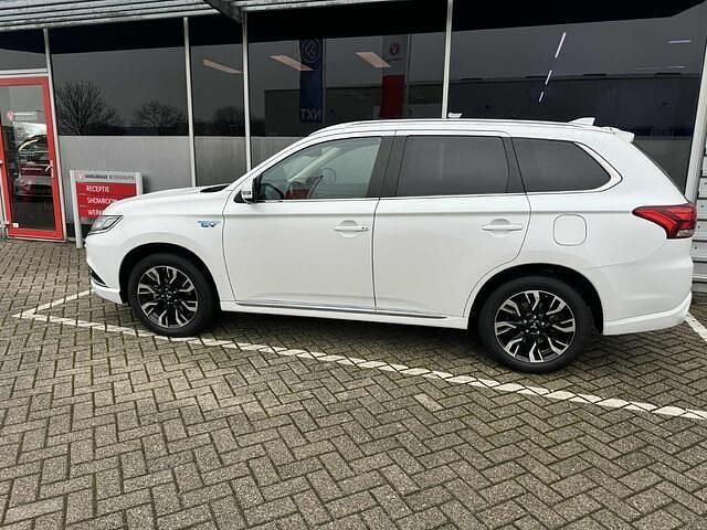 Occasion Mitsubishi Outlander Instyle 121 PK (88 kW) 2015 Wit SUV