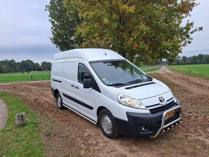 Wit Gebruikt 2016 Toyota Proace Van | € 8.950 (Duur) - Afbeelding 1/4