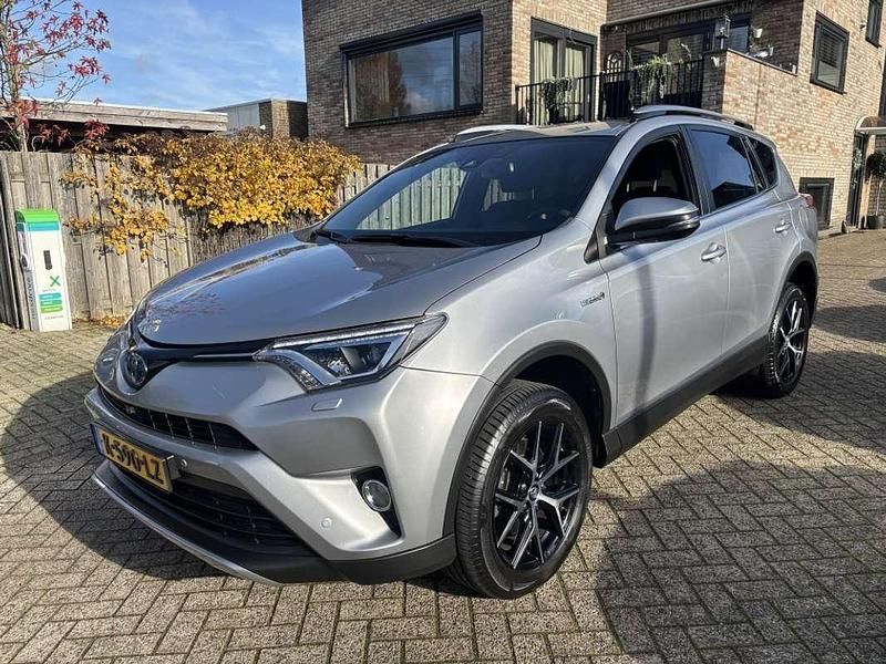 Grijs Gebruikt 2018 Toyota RAV4 Hybrid Style SUV | € 23.950 (Super prijs) - Afbeelding 1/4