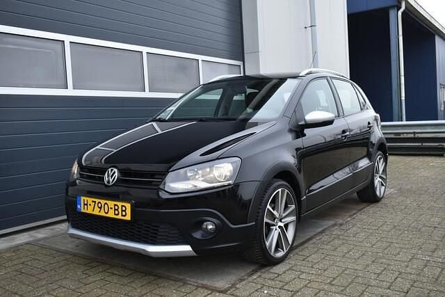 Zwart Occasion 2011 VW Polo Cross Highline Hatchback | € 7.499 (Eerlijke prijs) - Afbeelding 1/4