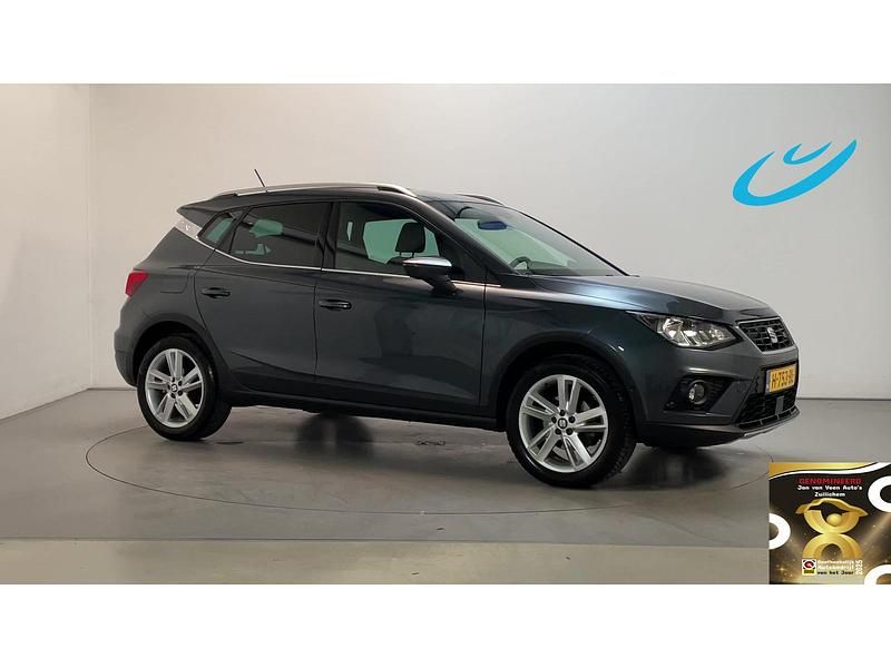Grijs Gebruikt 2020 Seat Arona Business SUV | € 15.450 (Eerlijke prijs) - Afbeelding 1/3