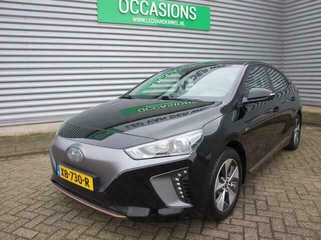 Zwart Gebruikt 2018 Hyundai Ioniq Comfort Sedan | € 17.950 - Afbeelding 1/4