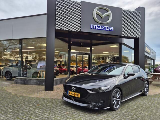 Jet black Occasion 2021 Mazda 3 Sportive Hatchback | € 24.950 (Iets duurder) - Afbeelding 1/4