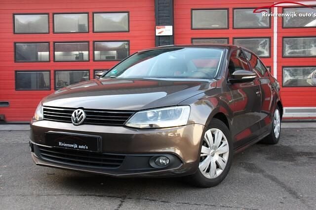 Bruin Gebruikt 2011 VW Jetta Comfortline Sedan | € 3.550 (Goede deal) - Afbeelding 1/4