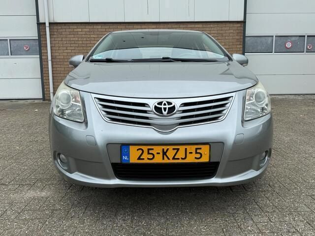 Occasion Toyota Avensis Business Edition 152 PK (111 kW) 2010 Grijs Sedan