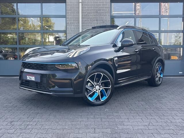 Zwart Gebruikt 2023 Lynk & Co 01 SUV | € 28.850 (Eerlijke prijs) - Afbeelding 1/4