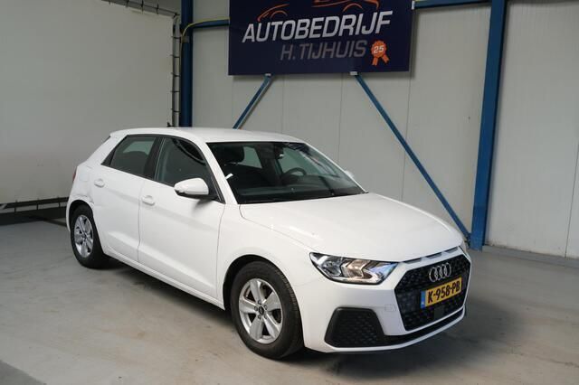 Wit Gebruikt 2021 Audi A1 Sportback Proline Hatchback | € 18.450 (Super prijs) - Afbeelding 1/4