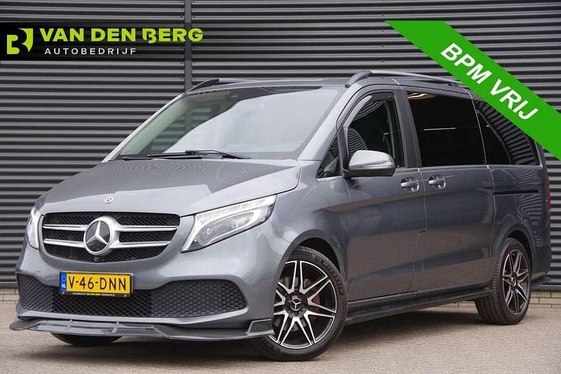 Grijs Gebruikt 2020 Mercedes V300 MPV | € 44.400 (Super prijs) - Afbeelding 1/4