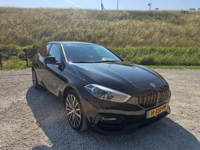 Occasion BMW 118 Executive 140 PK (102 kW) 2020 Zwart Hatchback