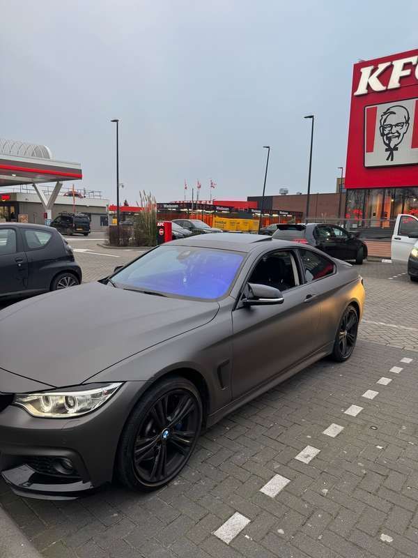 Grijs Gebruikt 2015 BMW 435 Coupé | € 19.000 (Eerlijke prijs) - Afbeelding 1/4