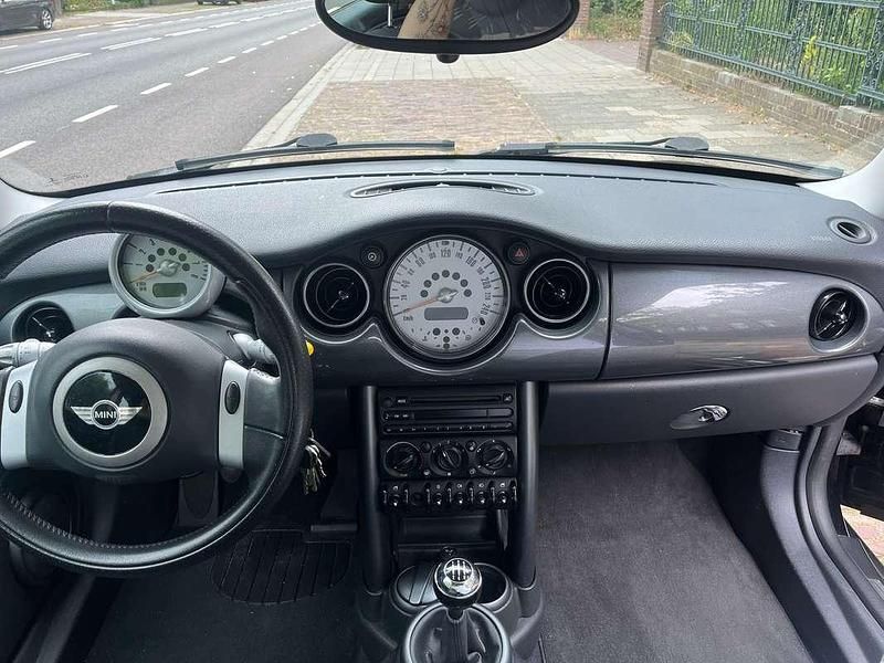 Occasion Mini ONE 90 PK (66 kW) 2005 Zwart Hatchback